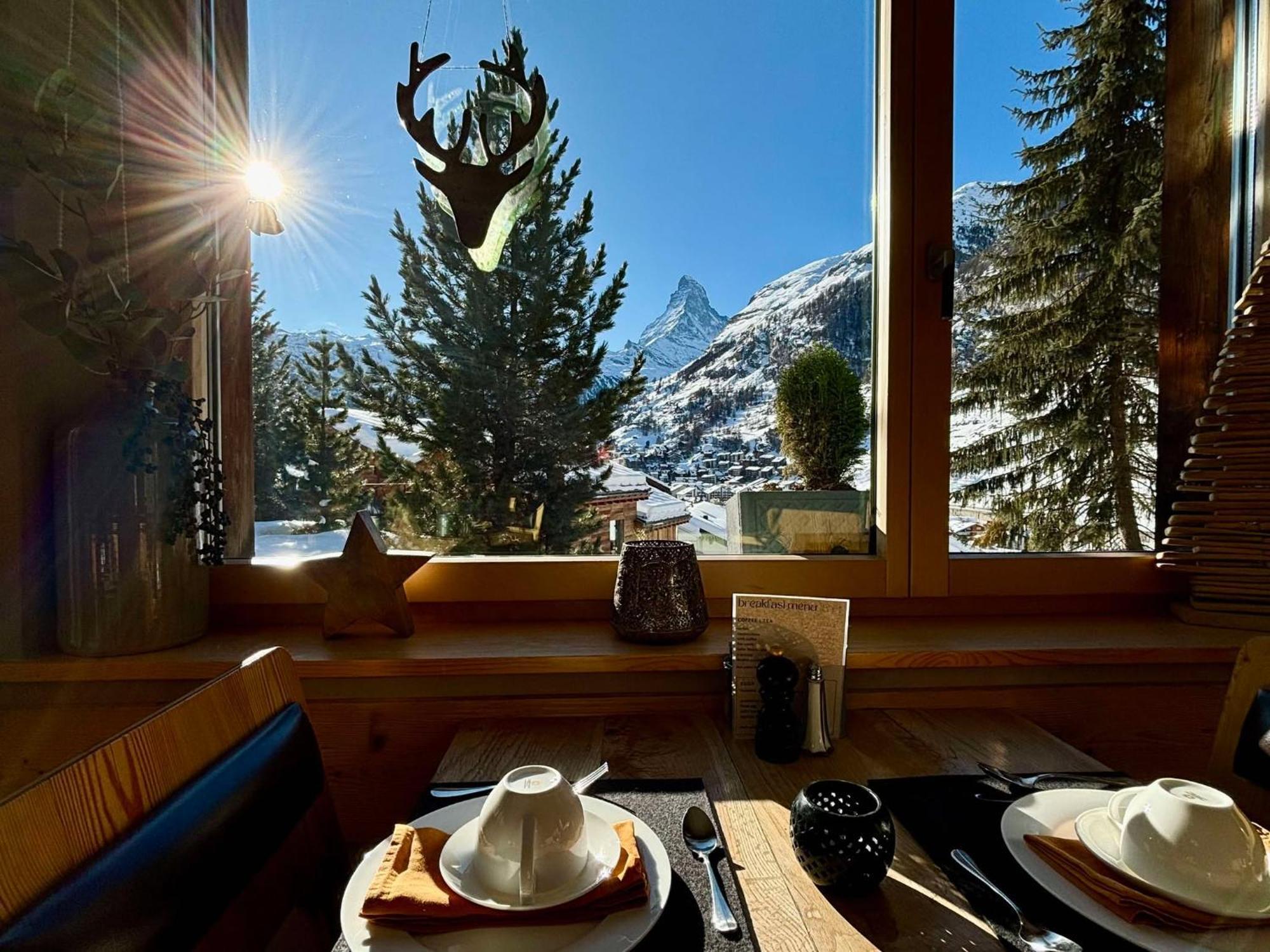 Alpenlodge Zermatt Exterior photo