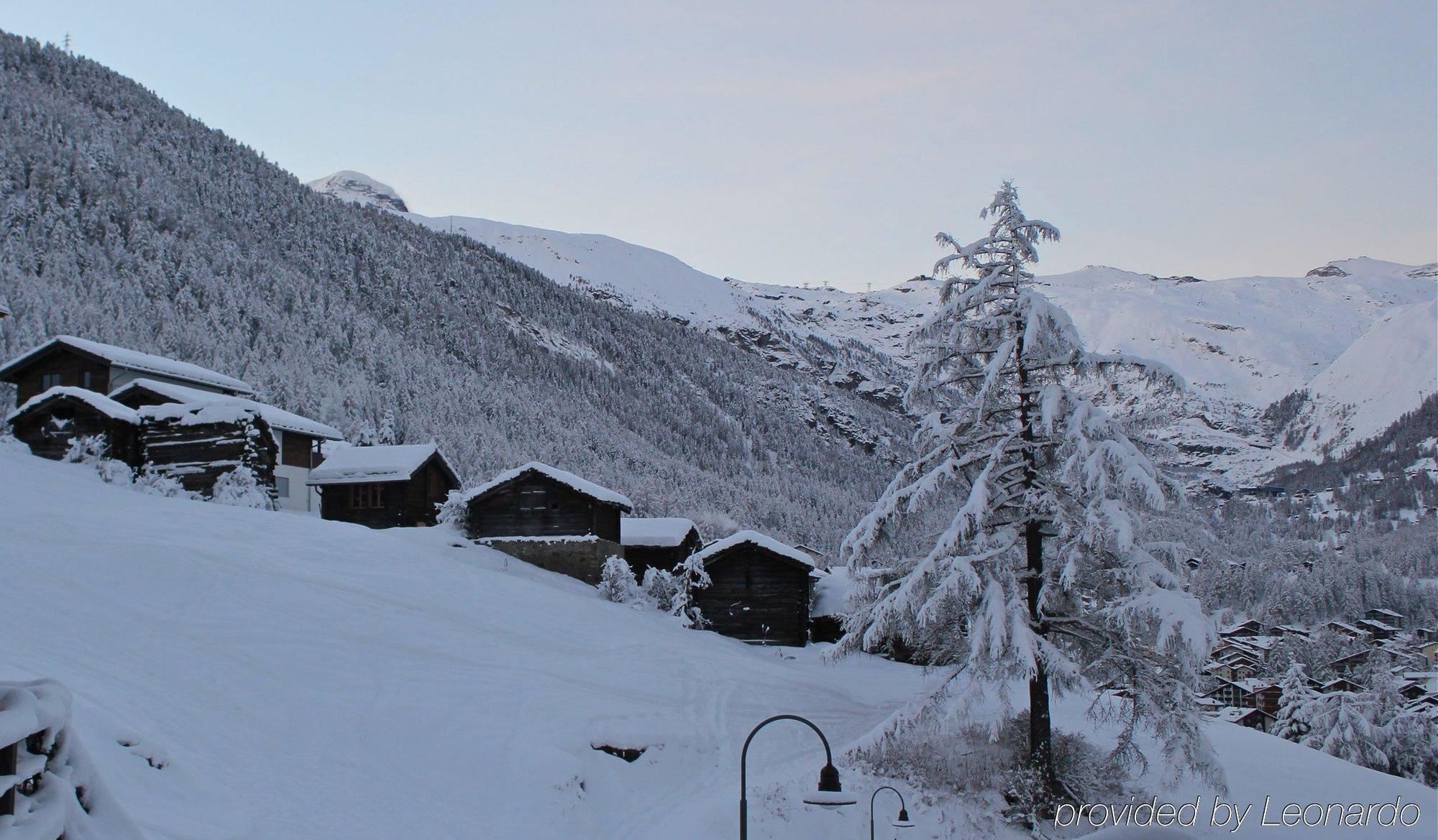 Alpenlodge Zermatt Exterior photo